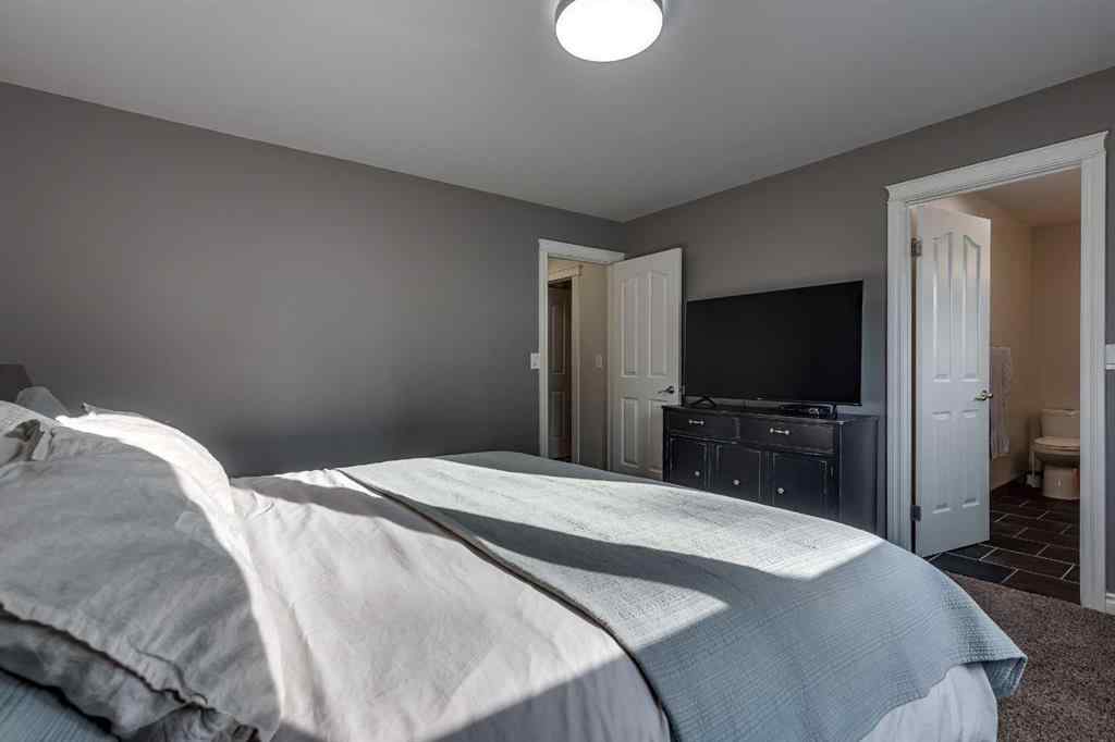 MLS® A2255872 - 48 Alton Close  in Anders South Red Deer, Residential