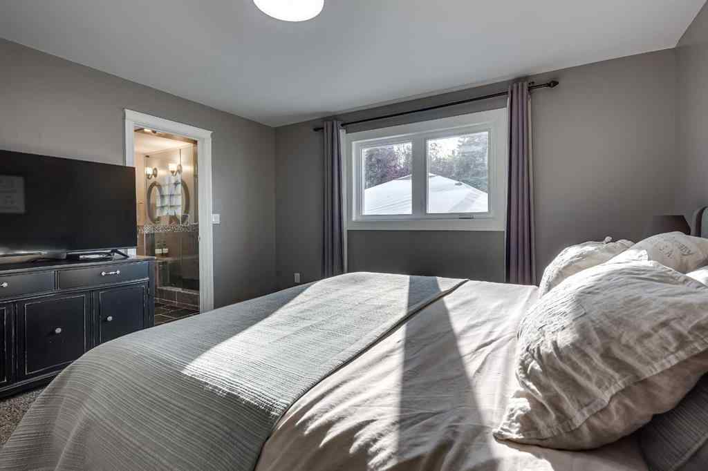 MLS® A2255872 - 48 Alton Close  in Anders South Red Deer, Residential
