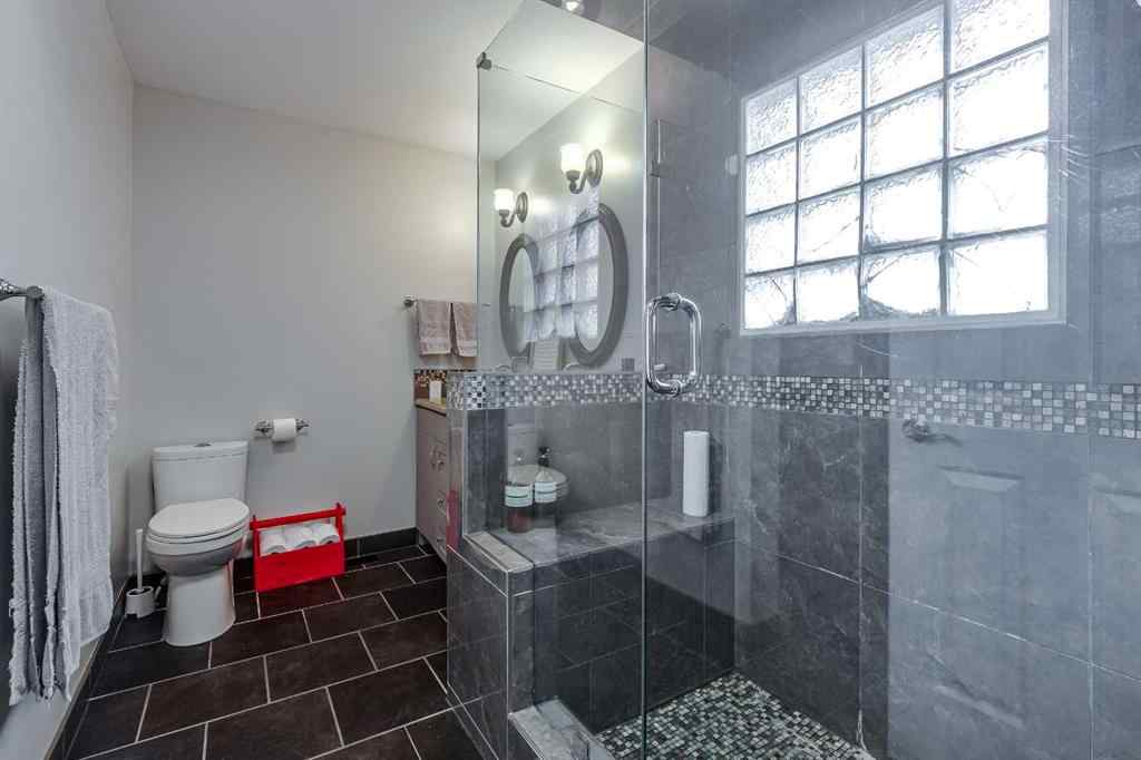 MLS® A2255872 - 48 Alton Close  in Anders South Red Deer, Residential