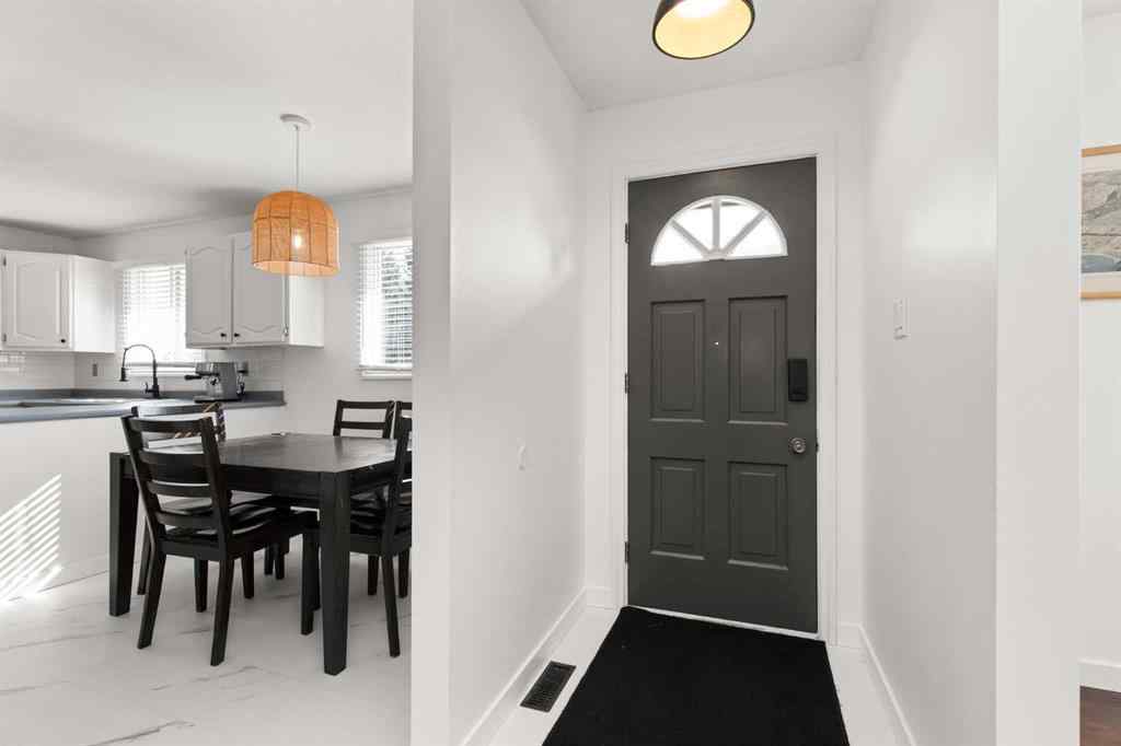 MLS® A2255874 - 49 Corbitt Way SE in Crestwood-Norwood Medicine Hat, Residential