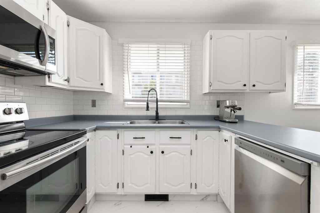 MLS® A2255874 - 49 Corbitt Way SE in Crestwood-Norwood Medicine Hat, Residential
