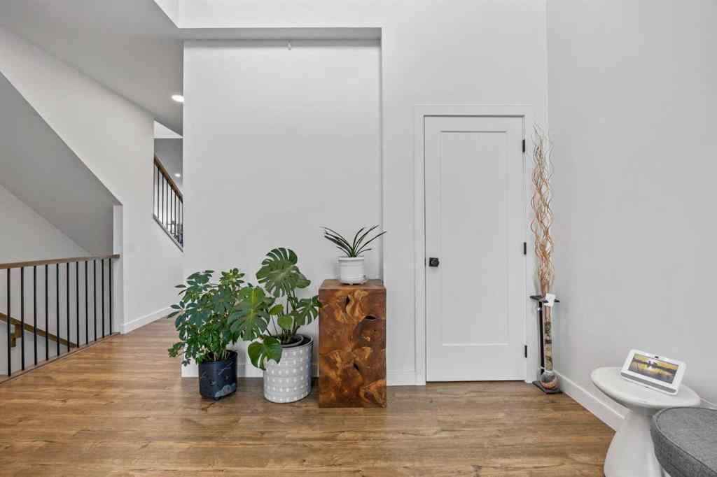 MLS® A2255875 - 656 Bayview Way SW in Bayview Airdrie, Residential