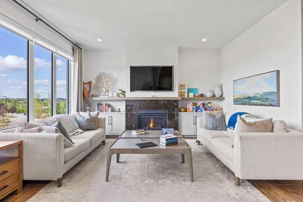 MLS® A2255875 - 656 Bayview Way SW in Bayview Airdrie, Residential