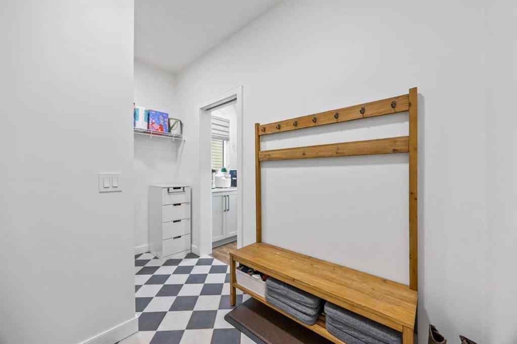 MLS® A2255875 - 656 Bayview Way SW in Bayview Airdrie, Residential