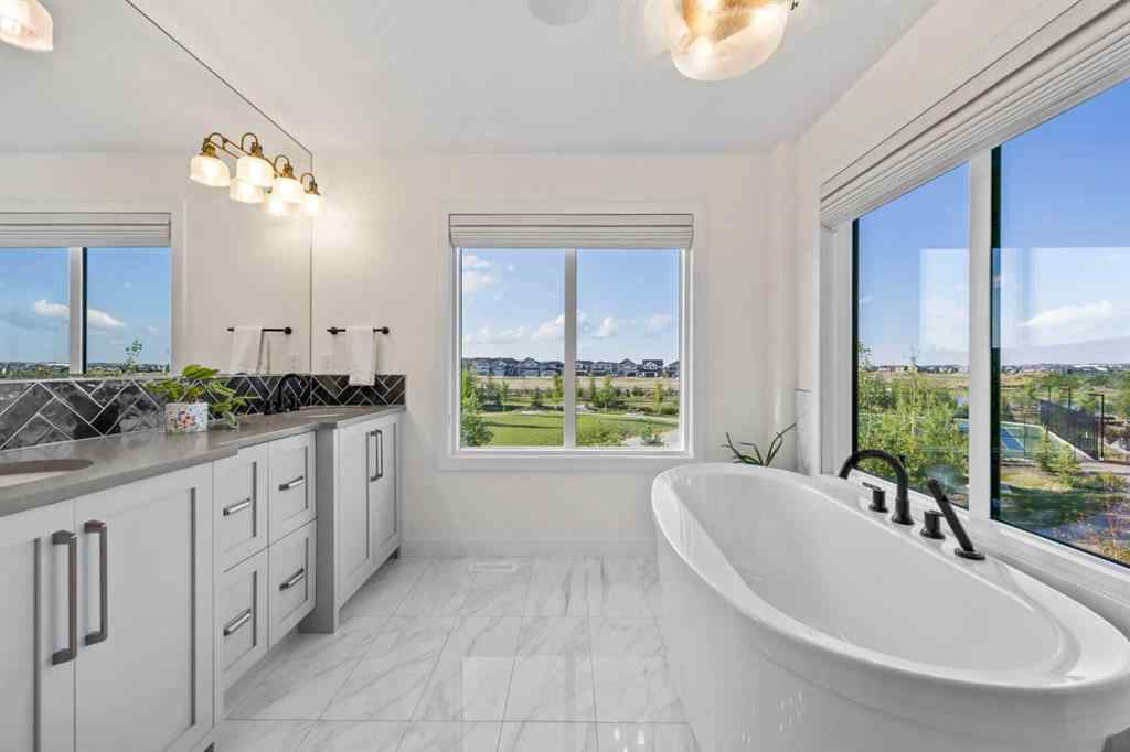 MLS® A2255875 - 656 Bayview Way SW in Bayview Airdrie, Residential