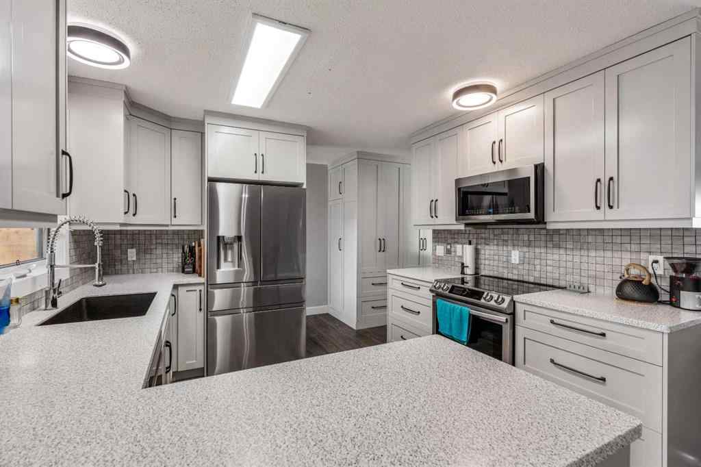 MLS® A2255876 - 4820 62 Avenue  in NONE Taber, Residential