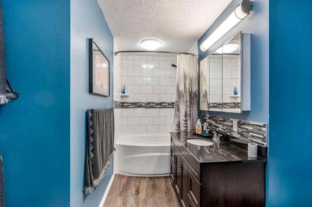 MLS® A2255876 - 4820 62 Avenue  in NONE Taber, Residential