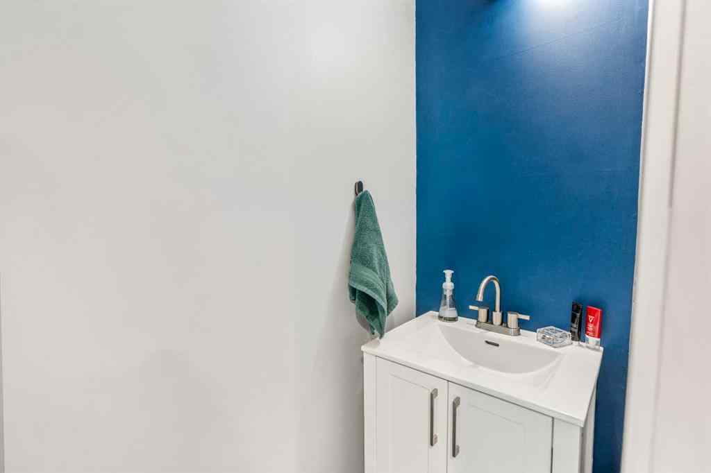 MLS® A2255876 - 4820 62 Avenue  in NONE Taber, Residential