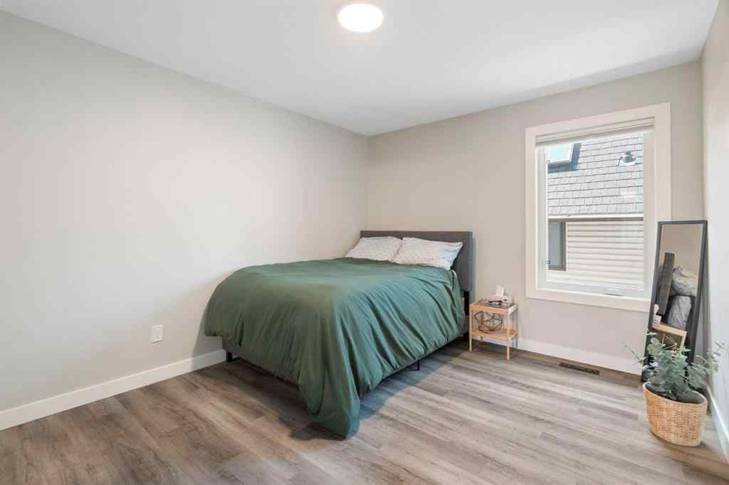 MLS® A2255878 - Unit #2 136 21 Avenue NE in Tuxedo Park Calgary, Residential
