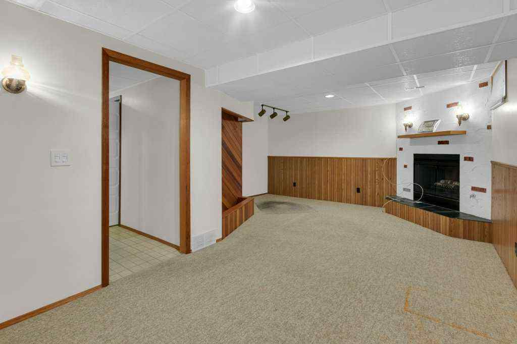MLS® A2255879 - 4808 Nordegg Crescent NW in North Haven Calgary, Residential