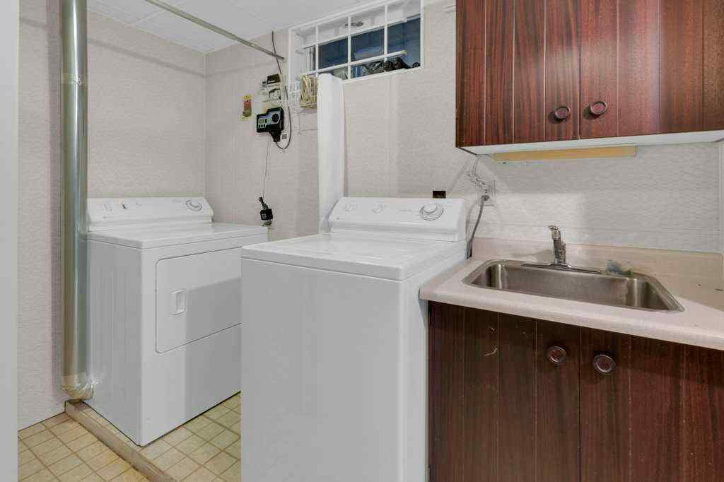 MLS® A2255879 - 4808 Nordegg Crescent NW in North Haven Calgary, Residential