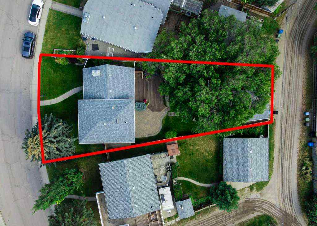 MLS® A2255879 - 4808 Nordegg Crescent NW in North Haven Calgary, Residential