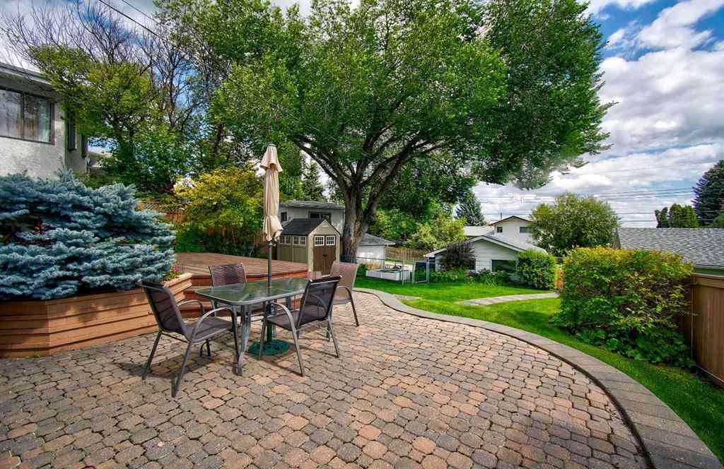 MLS® A2255879 - 4808 Nordegg Crescent NW in North Haven Calgary, Residential