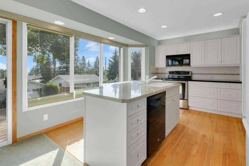 MLS® A2255879 - 4808 Nordegg Crescent NW in North Haven Calgary, Residential