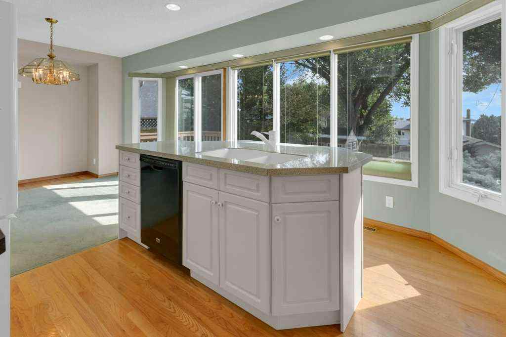 MLS® A2255879 - 4808 Nordegg Crescent NW in North Haven Calgary, Residential