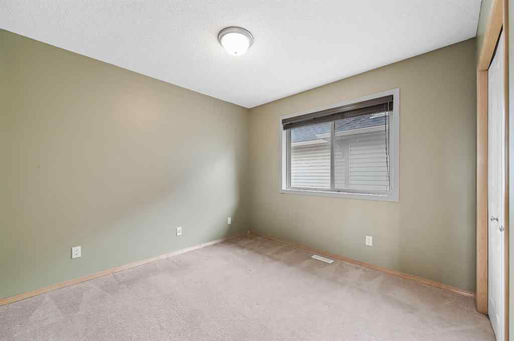 MLS® A2255881 - 7 Crestmont Drive SW in Crestmont Calgary, Residential