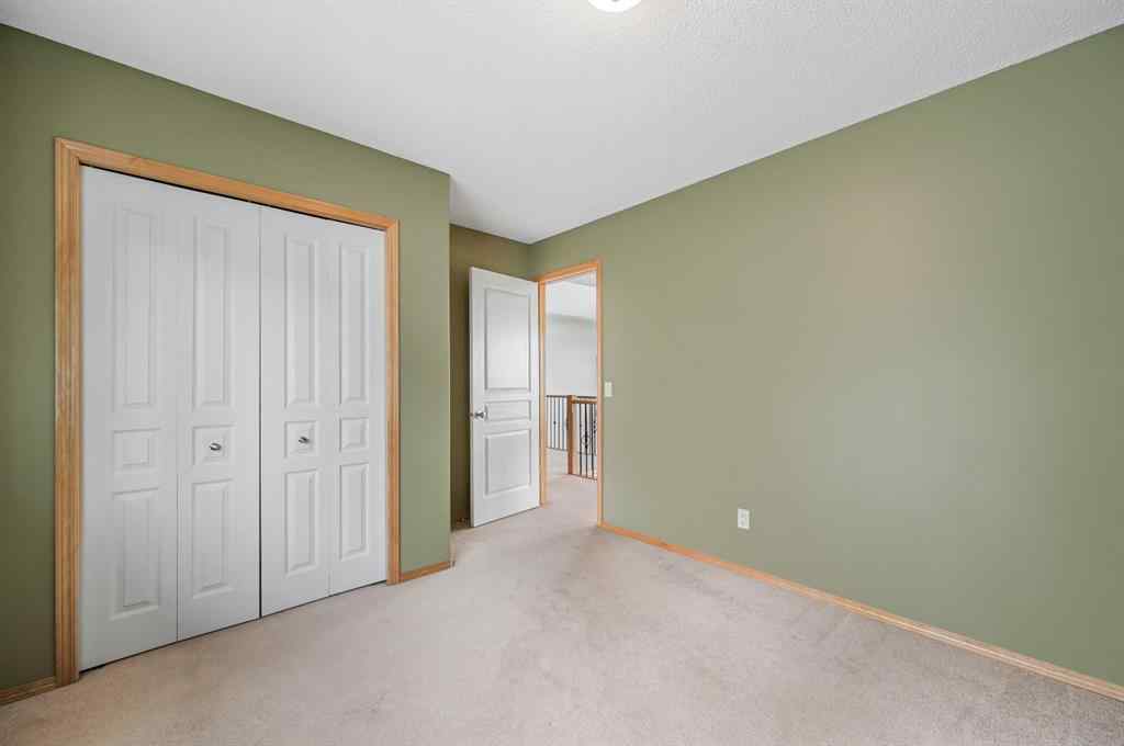 MLS® A2255881 - 7 Crestmont Drive SW in Crestmont Calgary, Residential