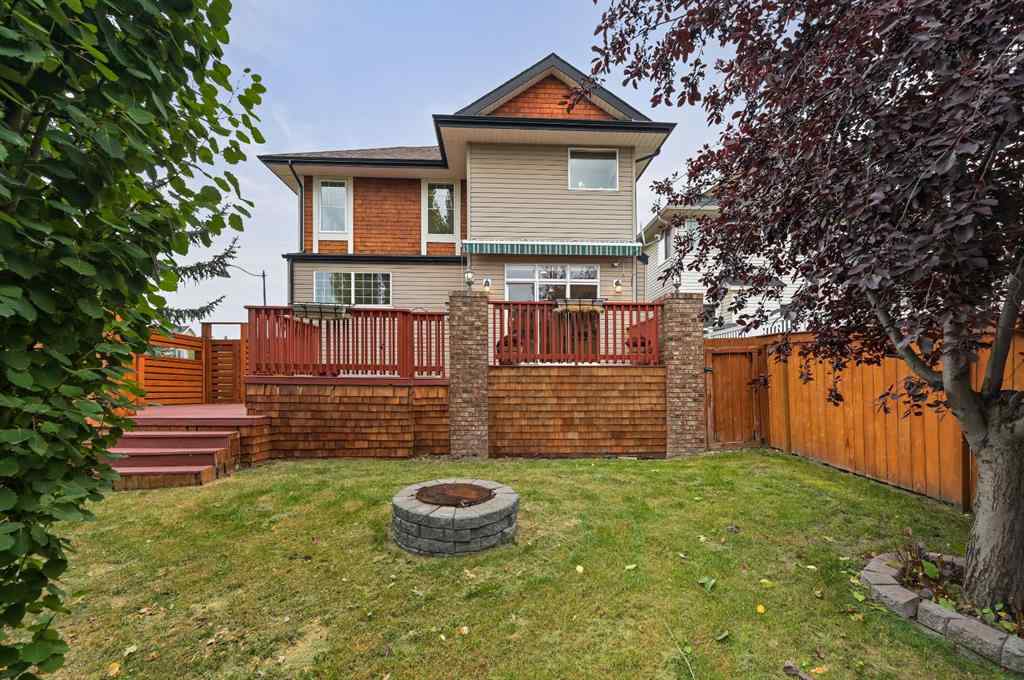 MLS® A2255881 - 7 Crestmont Drive SW in Crestmont Calgary, Residential