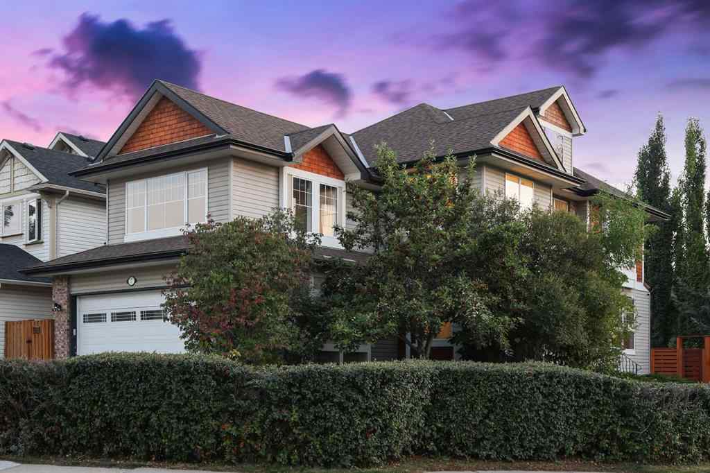 MLS® A2255881 - 7 Crestmont Drive SW in Crestmont Calgary, Residential