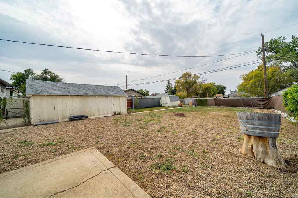 MLS® A2255883 - 316 2 Street SE in NONE Redcliff, Residential