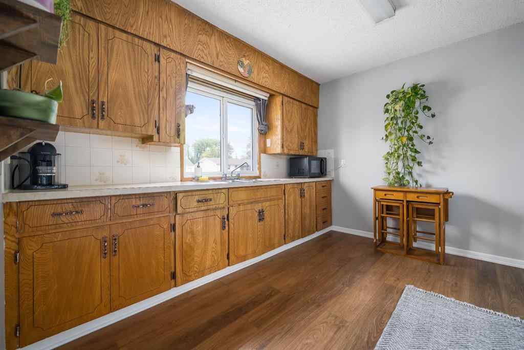 MLS® A2255883 - 316 2 Street SE in NONE Redcliff, Residential