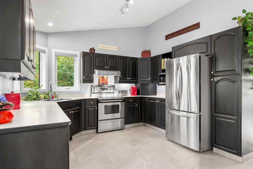 MLS® A2255885 - 606 Downey Place  in Downey Ridge Okotoks, Residential