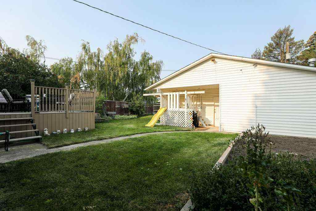 MLS® A2255889 - 1120 11 Street S in Fleetwood Lethbridge, Residential