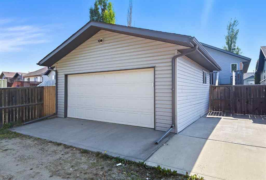 MLS® A2255893 - 149 Lanterman Close  in Lonsdale Red Deer, Residential
