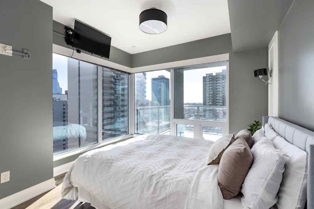 MLS® A2255897 - Unit #2208 930 6 Avenue SW in Downtown Commercial Core Calgary, Residential