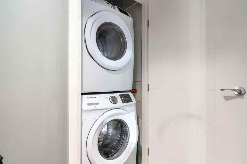 MLS® A2255897 - Unit #2208 930 6 Avenue SW in Downtown Commercial Core Calgary, Residential