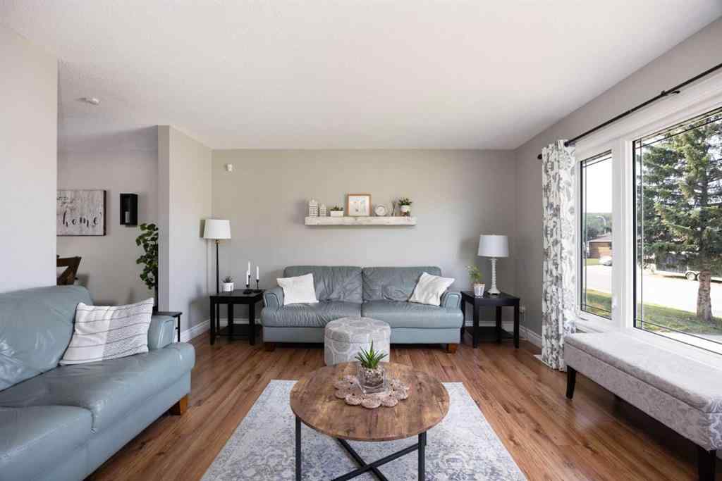 MLS® A2255898 - 3 MAY Crescent  in Downtown Fort McMurray, Residential