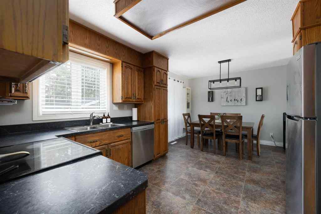 MLS® A2255898 - 3 MAY Crescent  in Downtown Fort McMurray, Residential