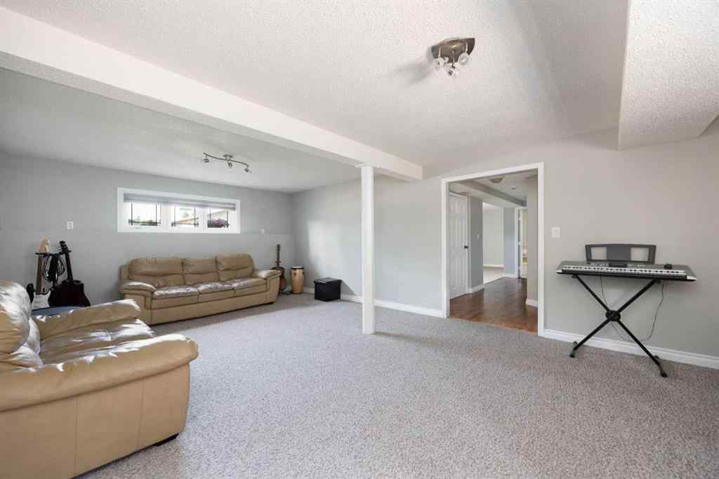MLS® A2255898 - 3 MAY Crescent  in Downtown Fort McMurray, Residential
