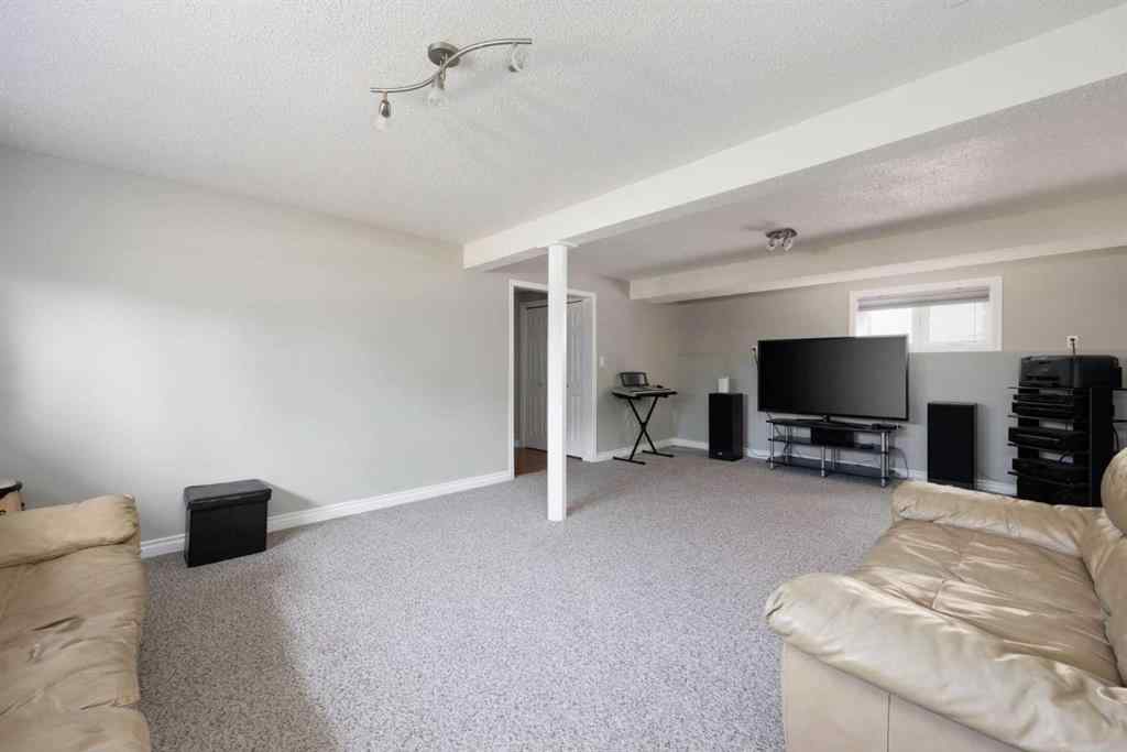 MLS® A2255898 - 3 MAY Crescent  in Downtown Fort McMurray, Residential