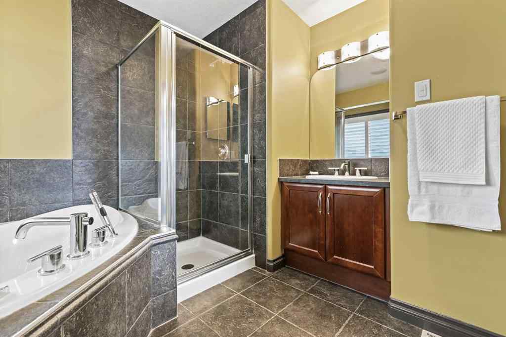 MLS® A2255901 - 66 Crestbrook Hill SW in Crestmont Calgary, Residential