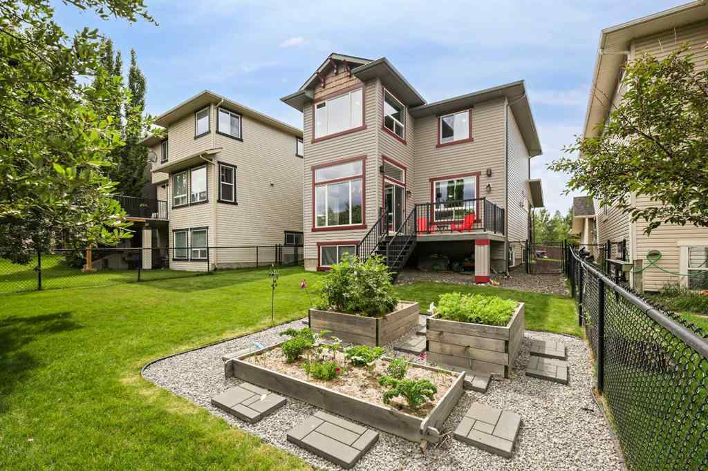 MLS® A2255901 - 66 Crestbrook Hill SW in Crestmont Calgary, Residential
