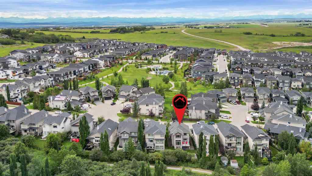 MLS® A2255901 - 66 Crestbrook Hill SW in Crestmont Calgary, Residential