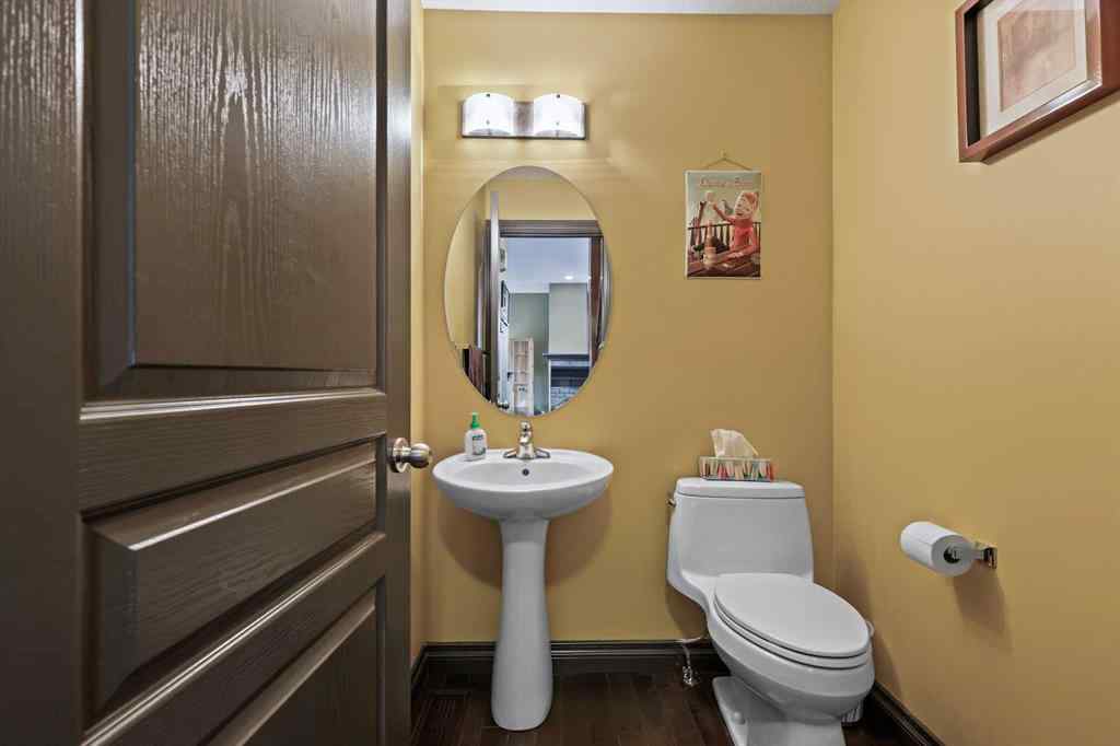 MLS® A2255901 - 66 Crestbrook Hill SW in Crestmont Calgary, Residential