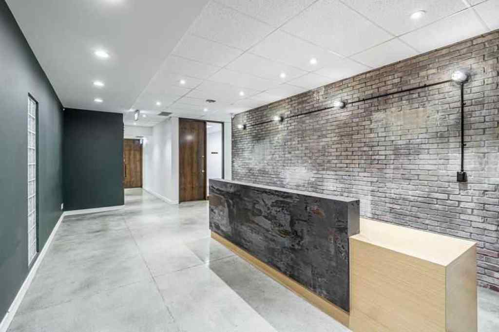 MLS® A2255903 - Unit #102 10820 24 Street SE in Shepard Industrial Calgary, Commercial