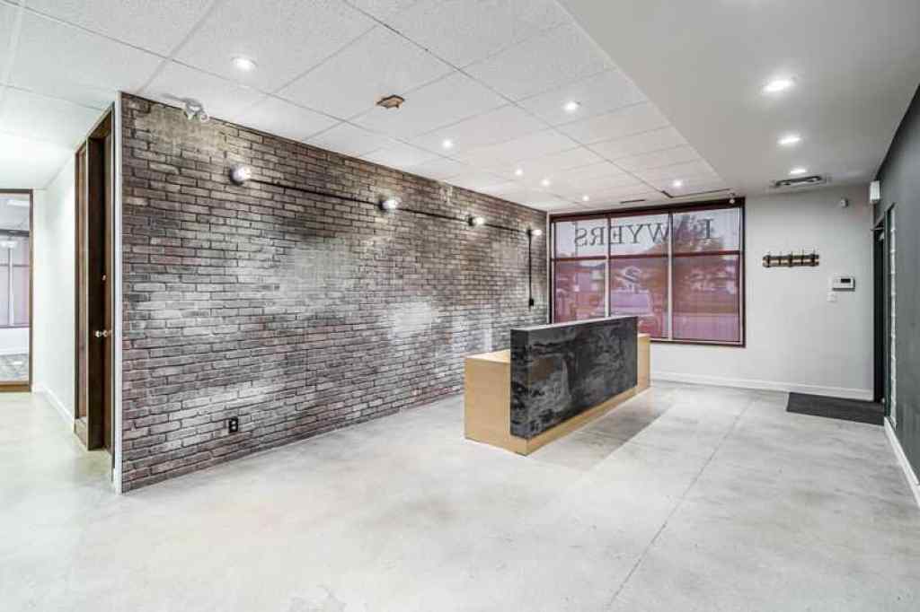 MLS® A2255903 - Unit #102 10820 24 Street SE in Shepard Industrial Calgary, Commercial