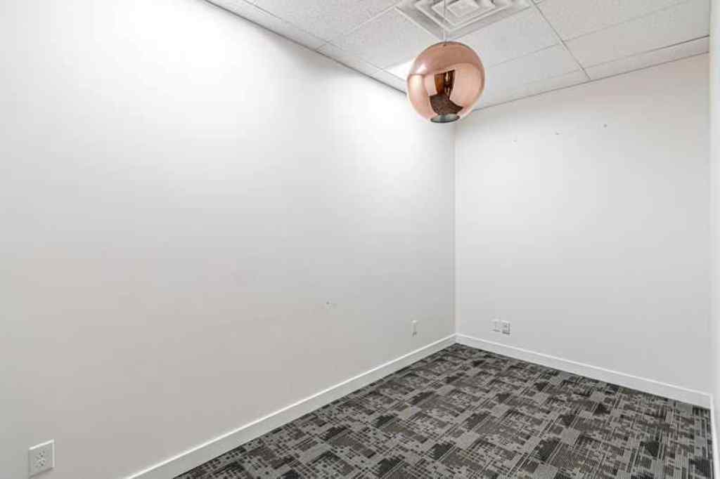 MLS® A2255903 - Unit #102 10820 24 Street SE in Shepard Industrial Calgary, Commercial