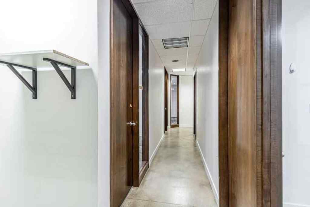 MLS® A2255903 - Unit #102 10820 24 Street SE in Shepard Industrial Calgary, Commercial