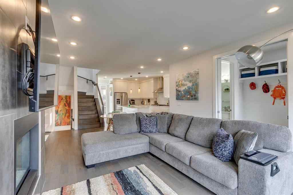 MLS® A2255904 - 522 37 Street NW in Parkdale Calgary, Residential