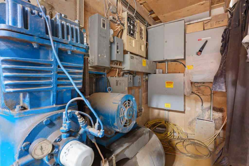 MLS® A2255905 - 5002 50 Street  in NONE Strome, Commercial