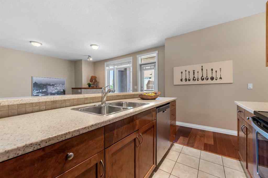 MLS® A2255907 - Unit #3405 24 Hemlock Crescent SW in Spruce Cliff Calgary, Residential