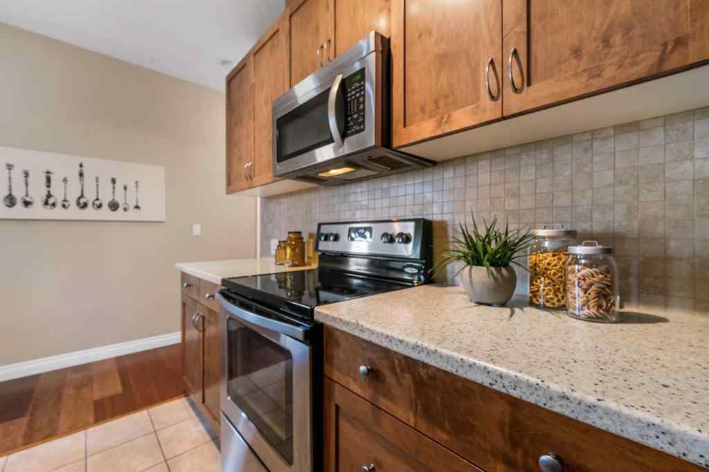 MLS® A2255907 - Unit #3405 24 Hemlock Crescent SW in Spruce Cliff Calgary, Residential