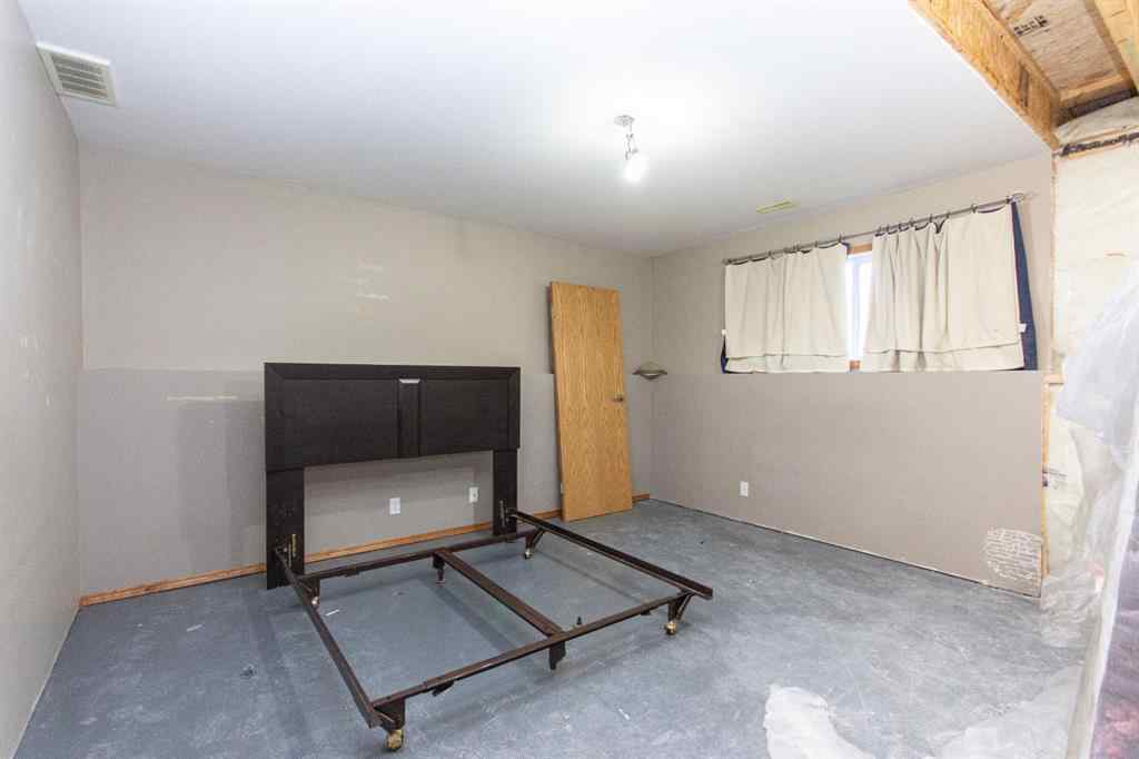 MLS® A2255908 - 152 Kentwood Drive  in Kentwood East Red Deer, Residential