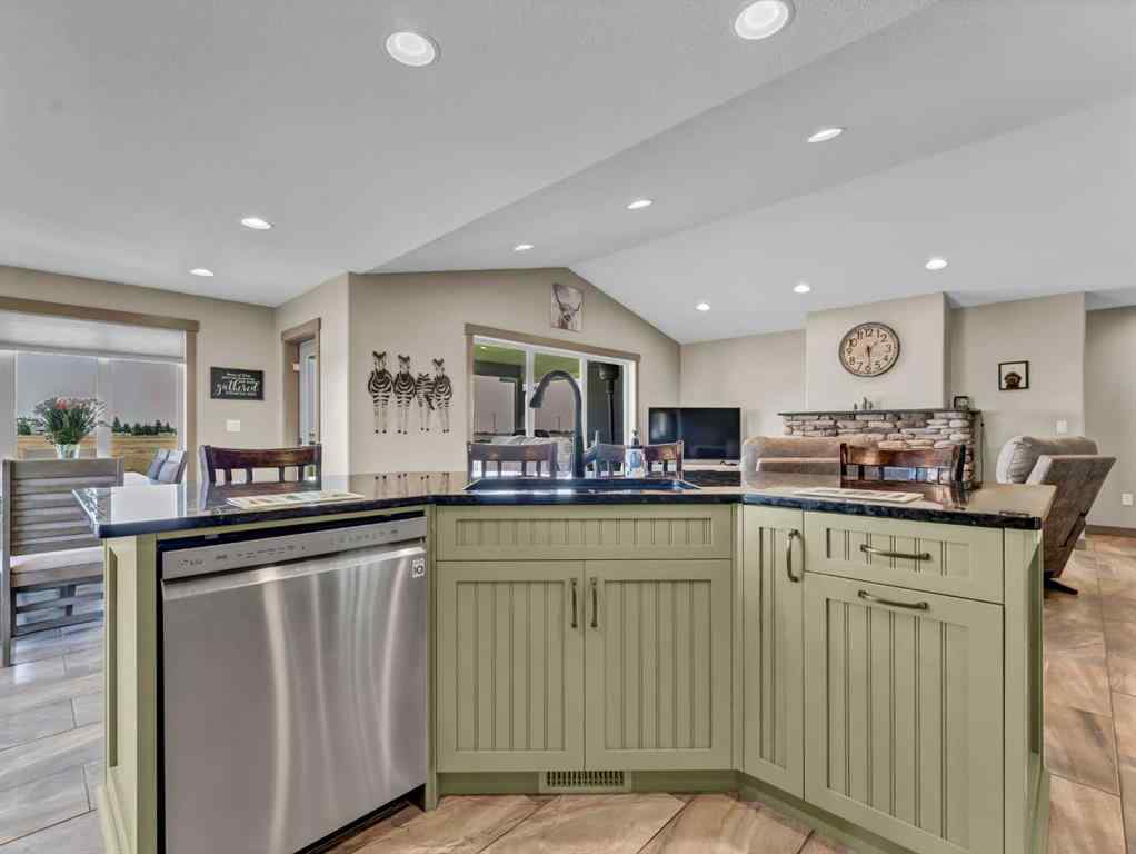 MLS® A2255910 - Unit #6 12320 Range Road 72   in NONE Rural Cypress County, Residential