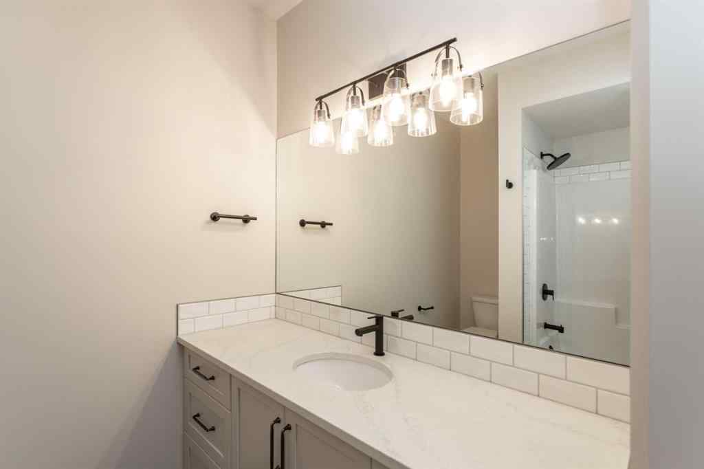 MLS® A2255911 - Unit #102 5300 60 Street  in Westpine Estates Sylvan Lake, Residential