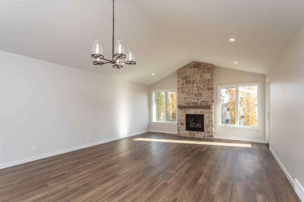 MLS® A2255911 - Unit #102 5300 60 Street  in Westpine Estates Sylvan Lake, Residential